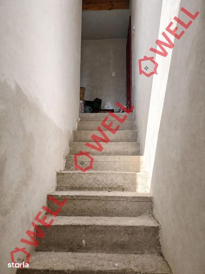 Casă cu 2 camere cu Teren 1832 Mp în Turia