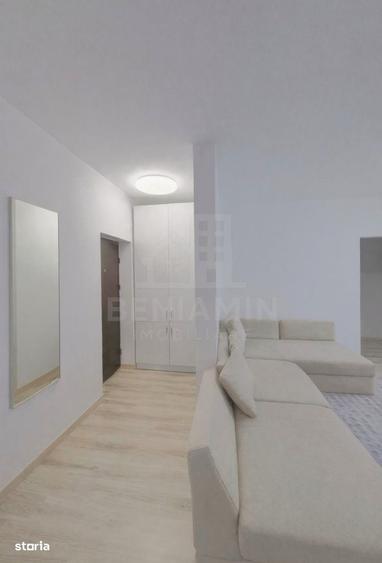 Apartament cu 3 camere semidecomandat în Făcăi