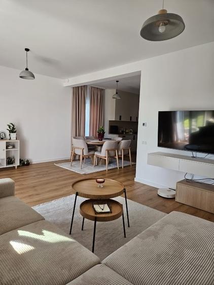 Duplex cu 4 camere cu Canalizare în Moșnița Nouă