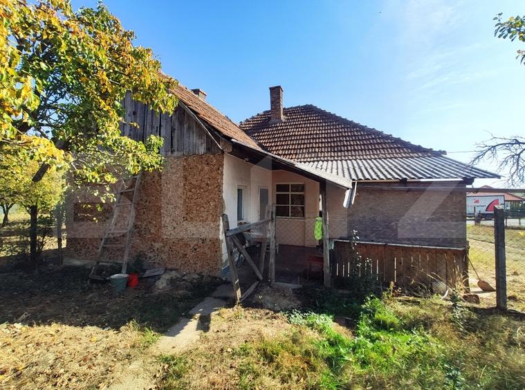 Casă individuală cu 3 camere cu Canalizare în Viile Satu Mare