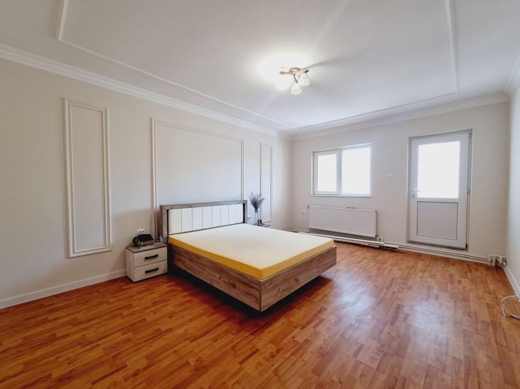 Casă cu 3 camere cu Canalizare în Micro 16