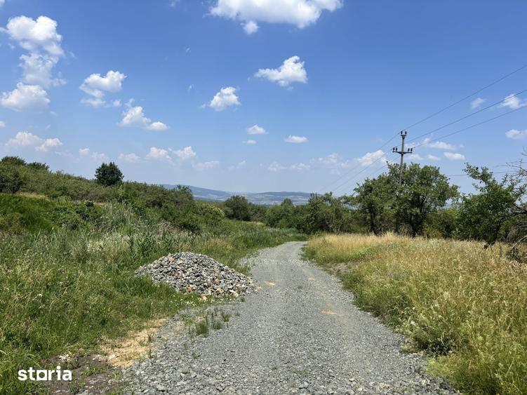 Teren de 2800 mp, în Feleacu