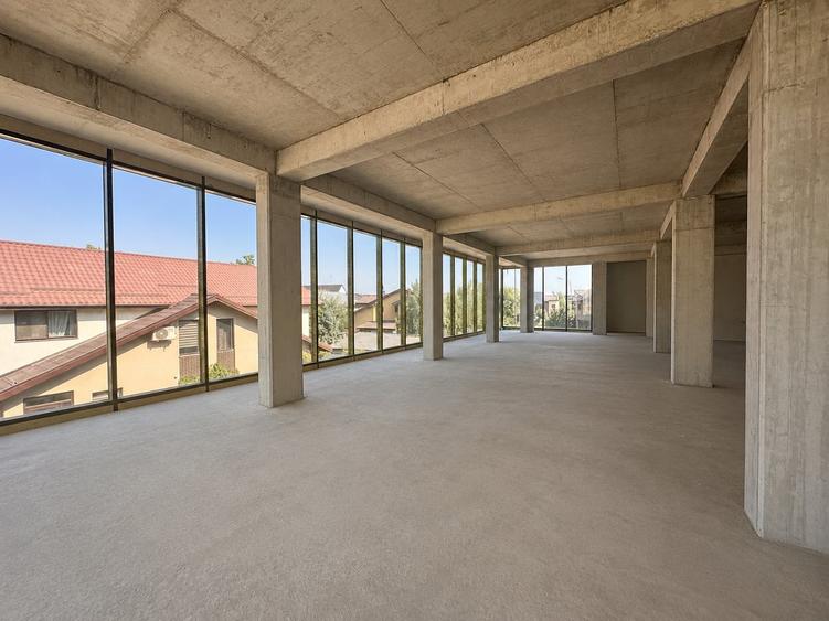 Spațiu comercial, de 235 mp, în Bragadiru