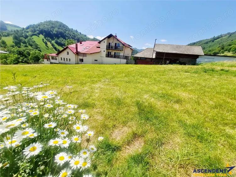 Teren de 4409 mp, în Județean