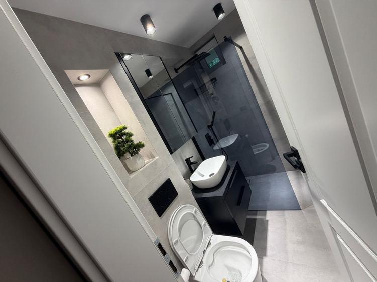 Apartament cu 2 camere semidecomandat în Ultracentral