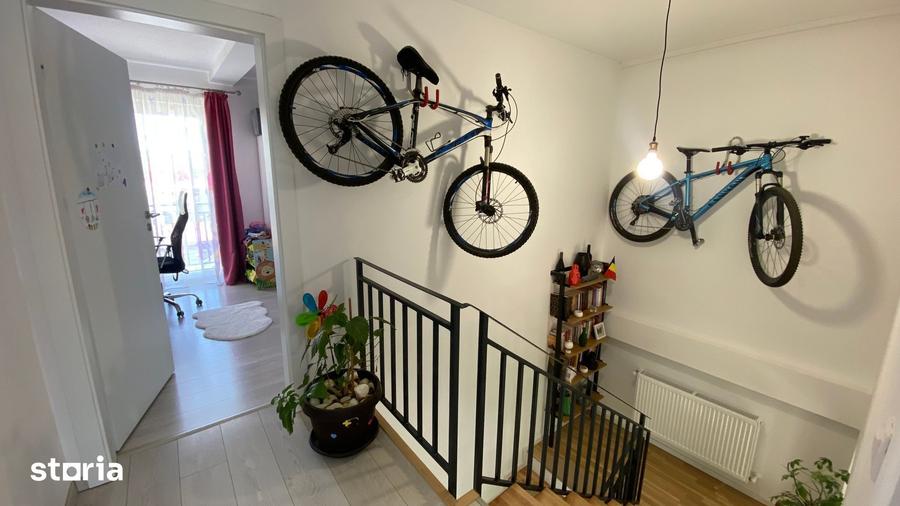 Casă cu 3 camere cu Teren 180 Mp în Șelimbăr