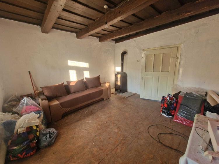 Casă cu 2 camere în Sic