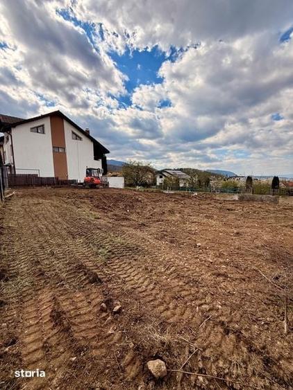 Teren de 470 mp, în Central