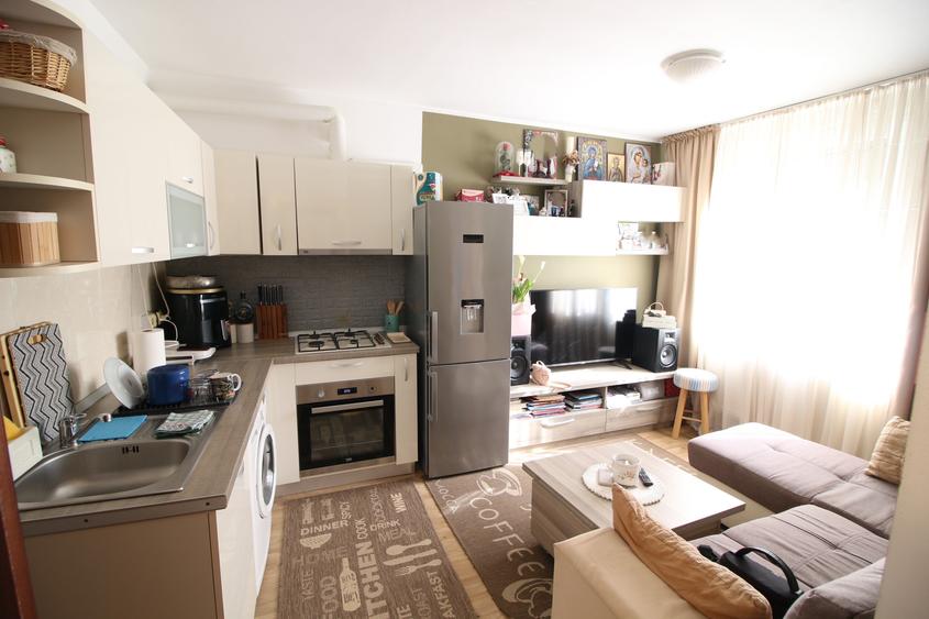 Apartament 2 camere Micro 19, renovat, mobilat, liber - 1