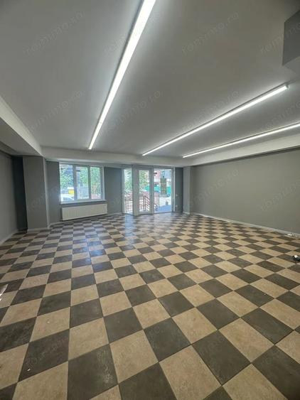 Spațiu comercial, de 55 mp, în Mihai Bravu