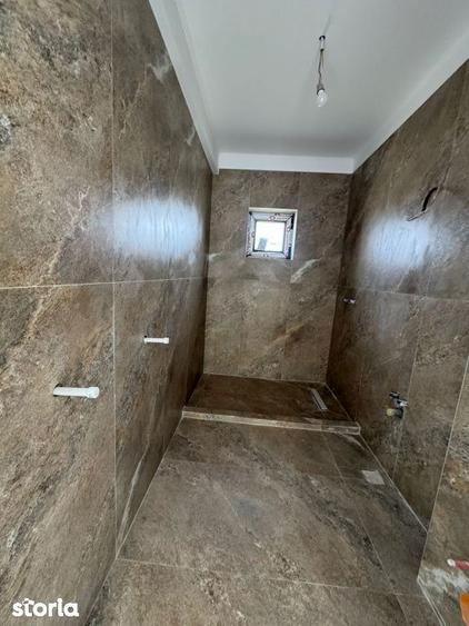 Casă cu 4 camere cu Teren 452 Mp în Central