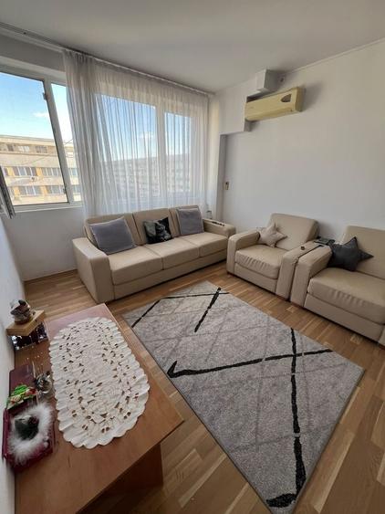 Apartament cu 3 camere semidecomandat, mobilat în Iancului