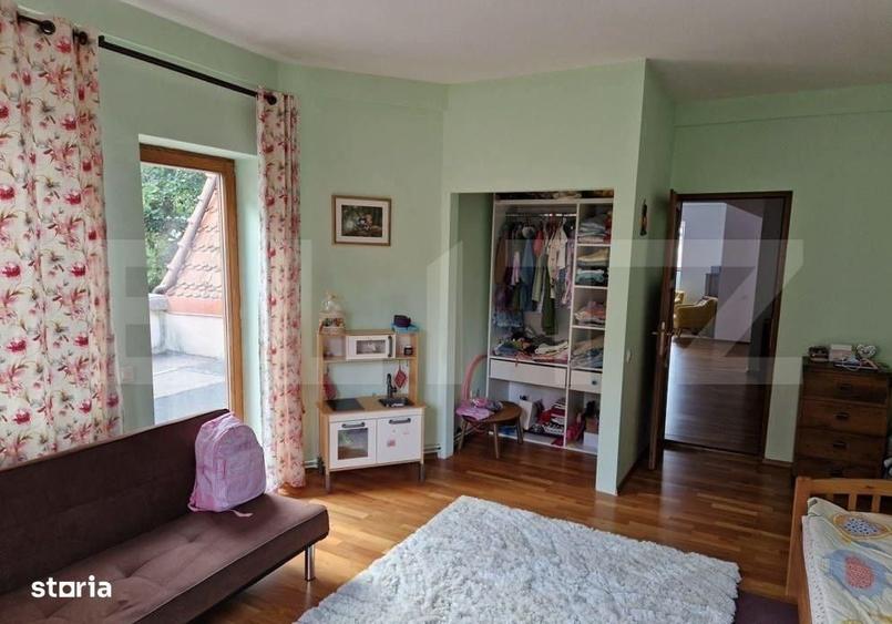 Casă cu 4 camere în Ultracentral
