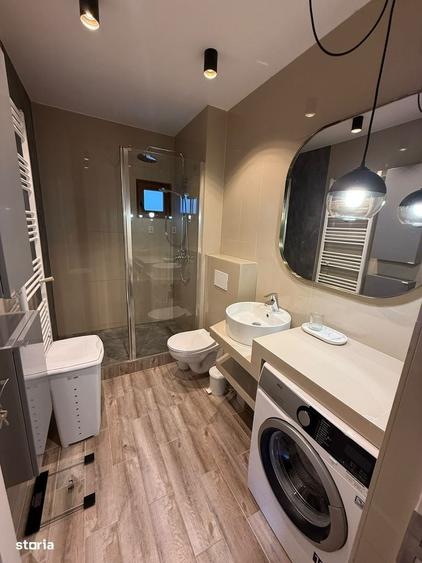 Casă cu 4 camere cu Teren 250 Mp în Central