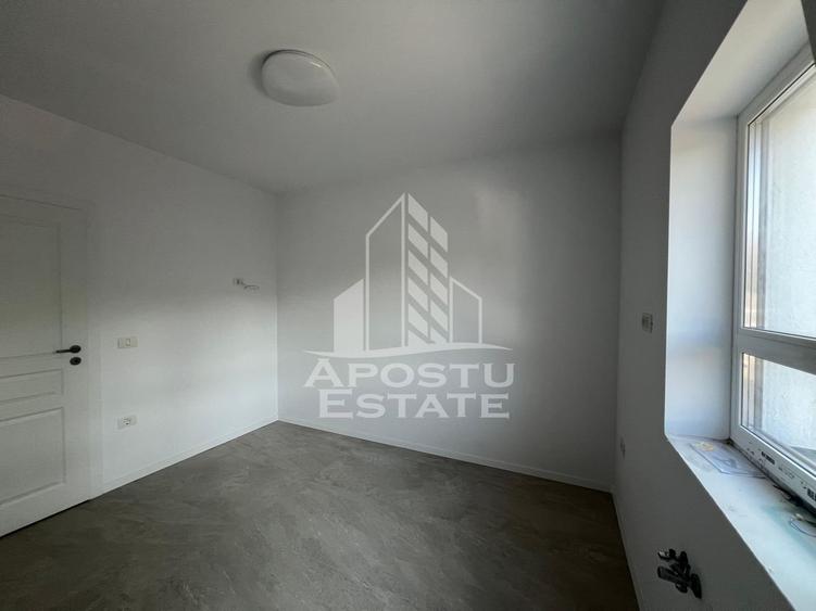 Duplex cu 3 camere cu Canalizare în Sânandrei