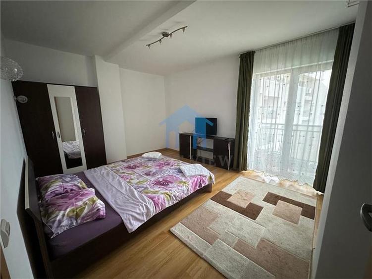Apartament cu 3 camere decomandat, mobilat în Central