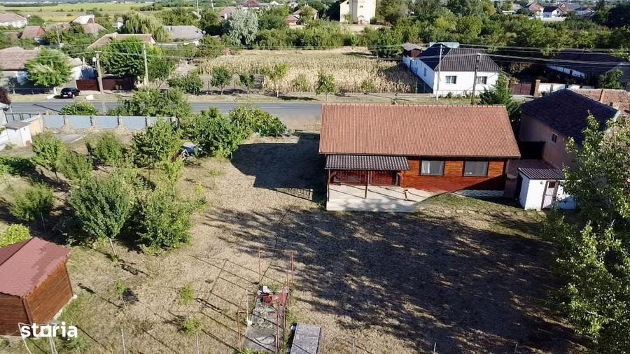 Casă cu 3 camere în Turnu