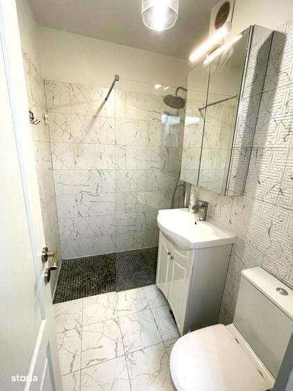 Apartament cu 2 camere decomandat în Victoriei