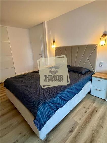 Apartament cu 4 camere decomandat în Piața Cluj