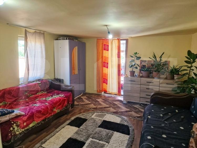 Casă individuală cu 2 camere cu Teren 1000 Mp în Cara