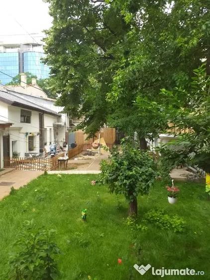 Apartament cu 2 camere decomandat în Foișorul de Foc