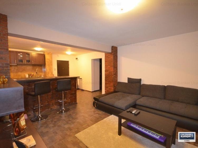 Apartament cu 3 camere semidecomandat, mobilat în 13 Septembrie