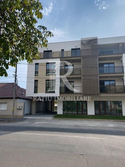 Apartament cu 3 camere decomandat în Iosia