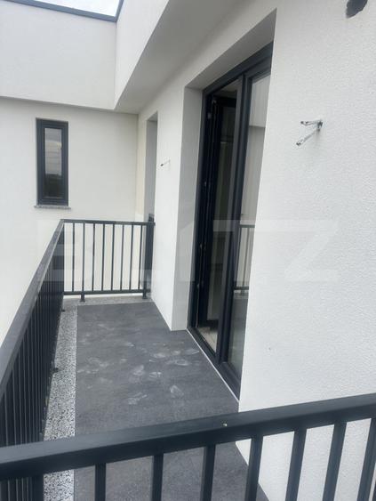 Apartament cu 3 camere decomandat în Careiului