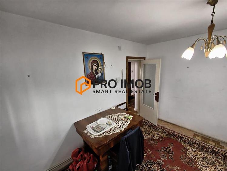 Apartament cu 3 camere decomandat în Unirii Sud