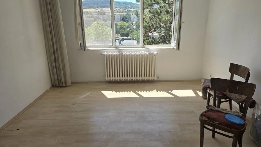 Vand apartament cu 2 camere decomandat in Deva, zona Eminescu (Politie) - 6