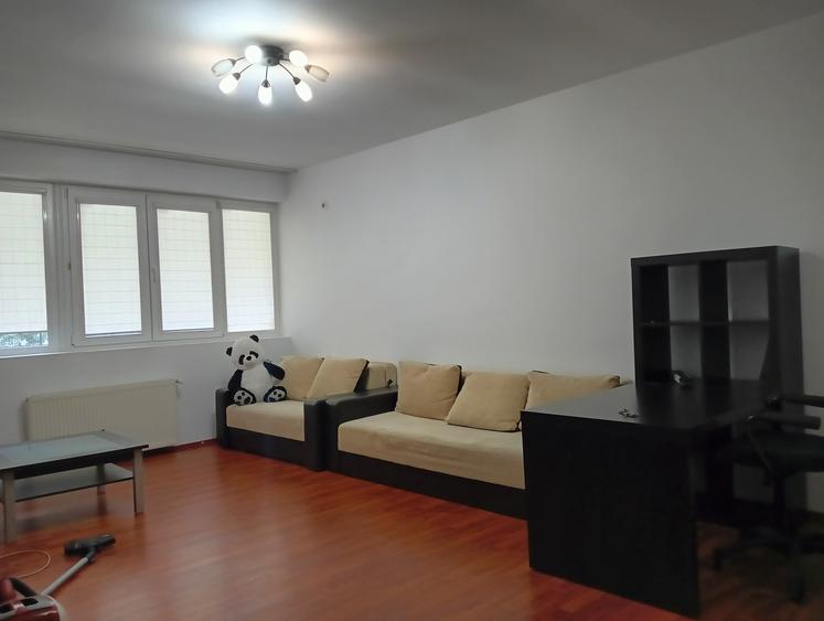 Militari Residence, Auchan - 1