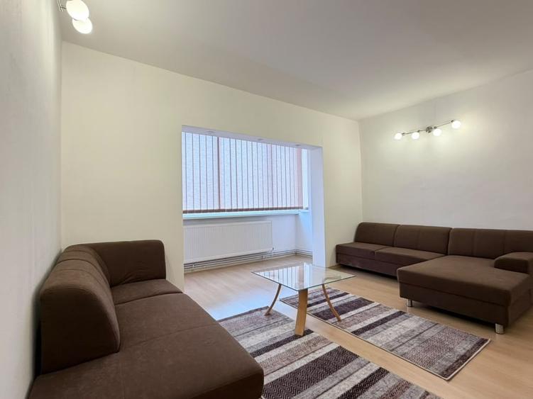 Apartament cu 2 camere semidecomandat în Olimpia-Stadion