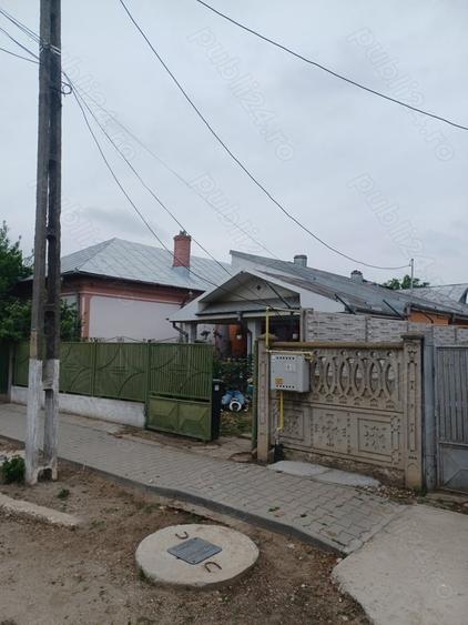 Casă cu 3 camere în Corabia