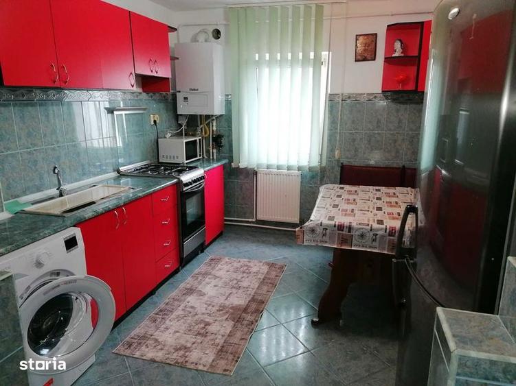 Apartament cu 2 camere, mobilat în Central