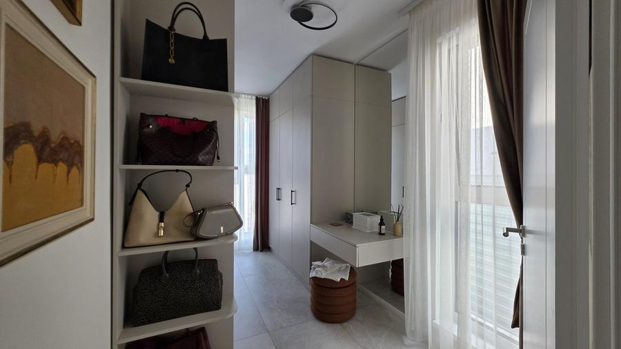 Duplex cu 4 camere cu Canalizare în Dumbrăvița
