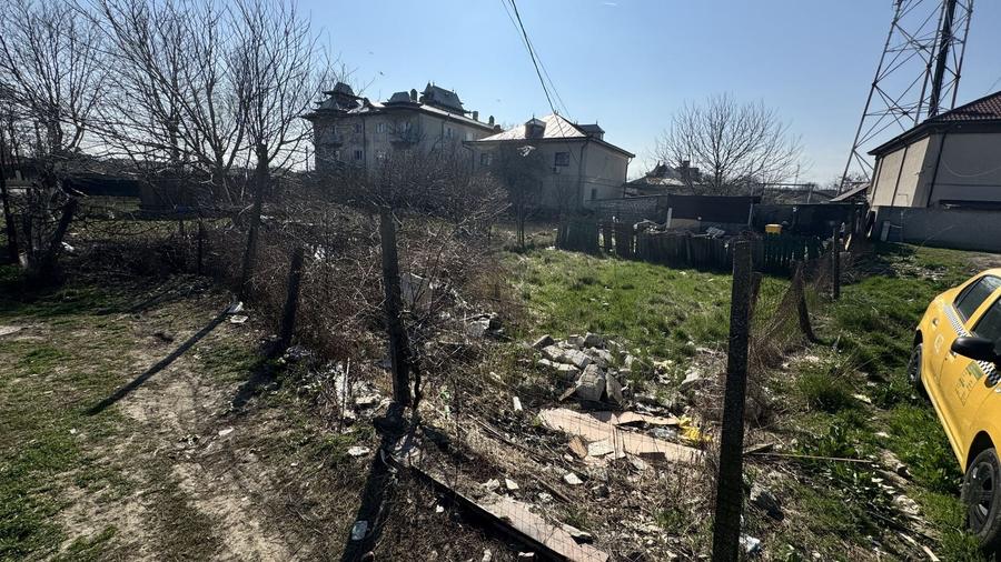 Teren Construcții intravilan de 1028 mp, în