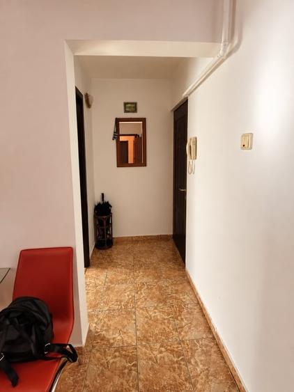 Apartament cu 3 camere decomandat, mobilat în Gării