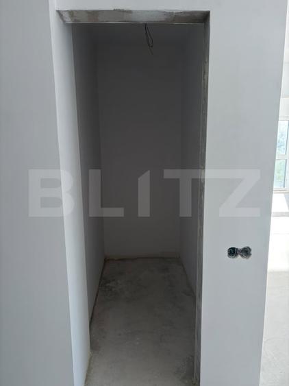 Apartament cu 3 camere semidecomandat în Iris