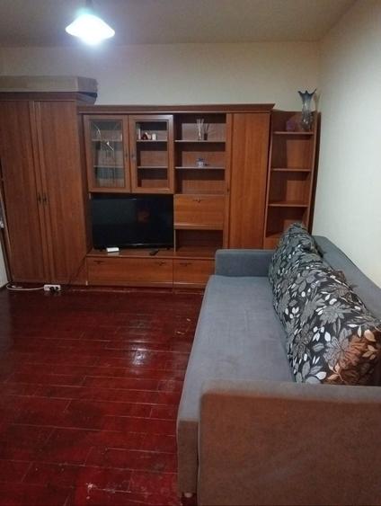 Garsonieră decomandată în Central