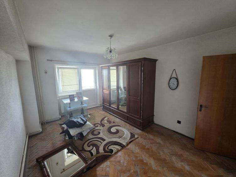 Apartament cu 3 camere decomandat în Nord