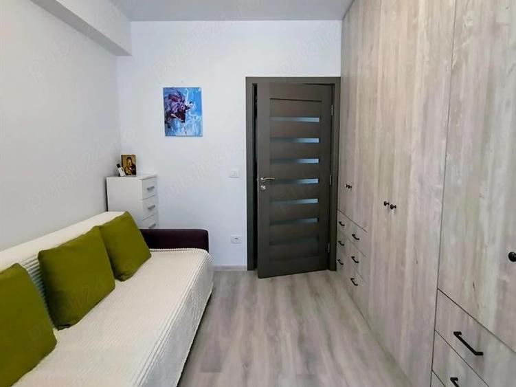 Apartament cu 3 camere decomandat în Burdujeni