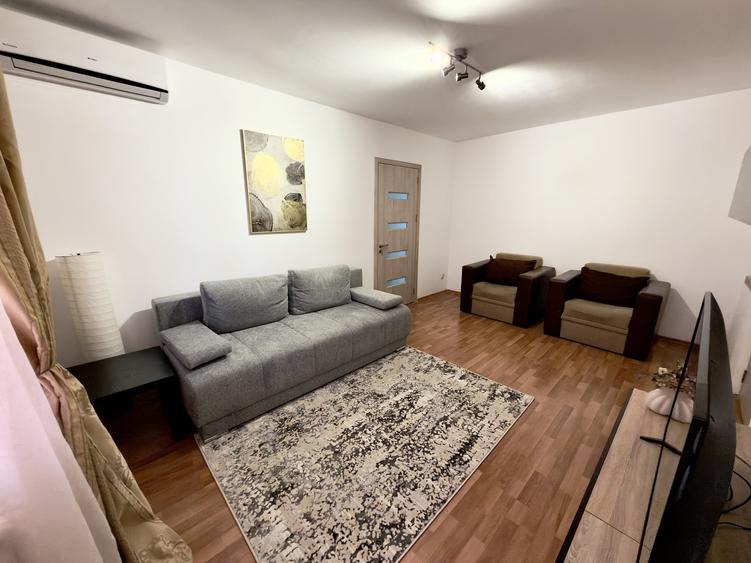 Apartament cu 2 camere semidecomandat, mobilat în Ștefan cel Mare