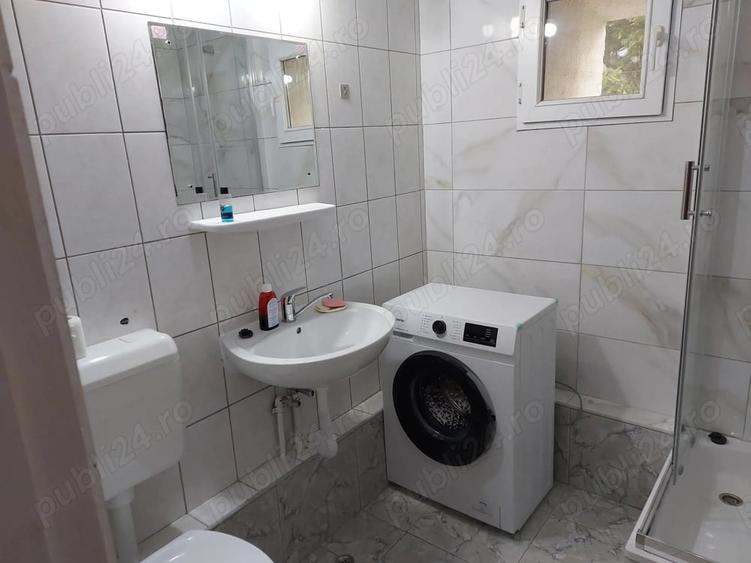 Apartament cu 2 camere decomandat în Moșilor