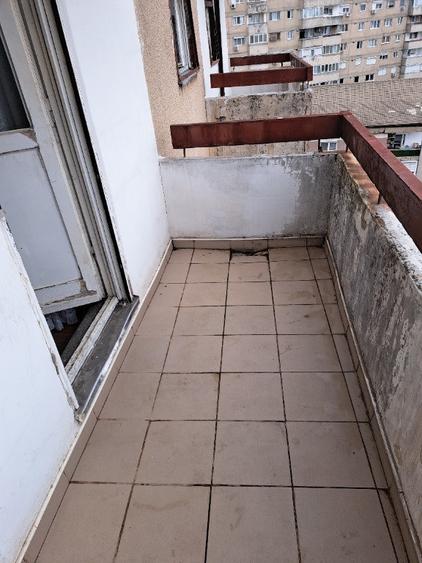 Apartament cu 3 camere decomandat în Dacia
