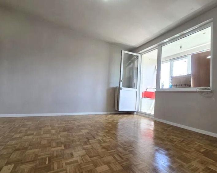 Apartament cu 2 camere semidecomandat în Sud