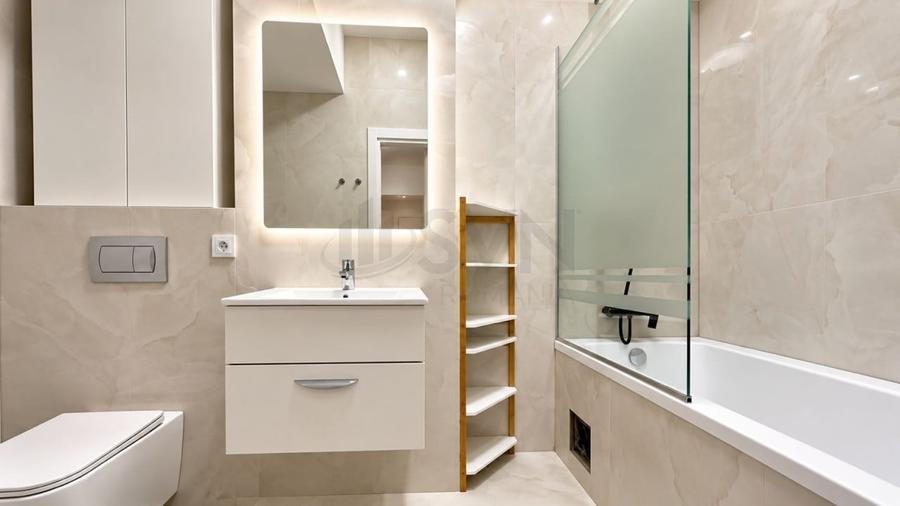 Apartament cu 4 camere decomandat, mobilat în Pipera