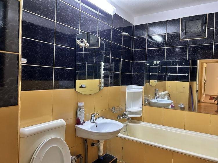 Apartament cu 2 camere decomandat în Zorilor