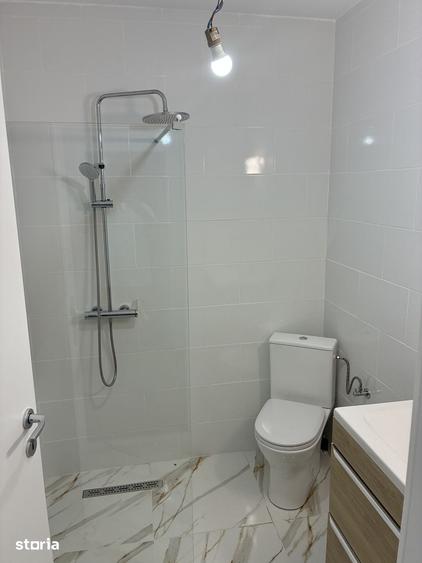 Casă cu 4 camere cu Teren 477 Mp în Central