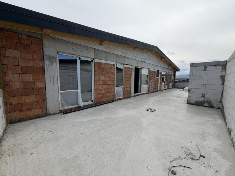Penthouse cu 4 camere decomandat în Șelimbăr