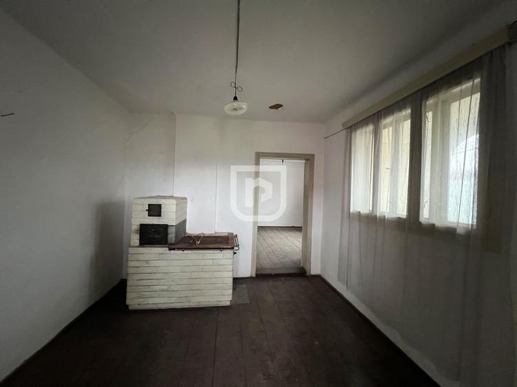 Casă individuală cu 4 camere cu Teren 2507 Mp în Mănăstirea Humorului